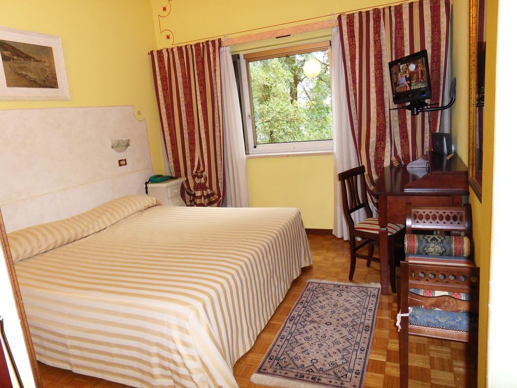 Ai Ronchi Motor Hotel بريشا المظهر الخارجي الصورة